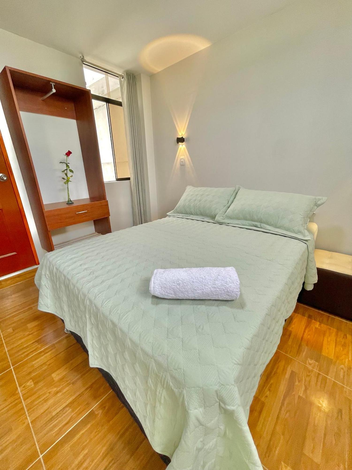 Jultom Inn Hotel & Suites トルヒーリョ エクステリア 写真
