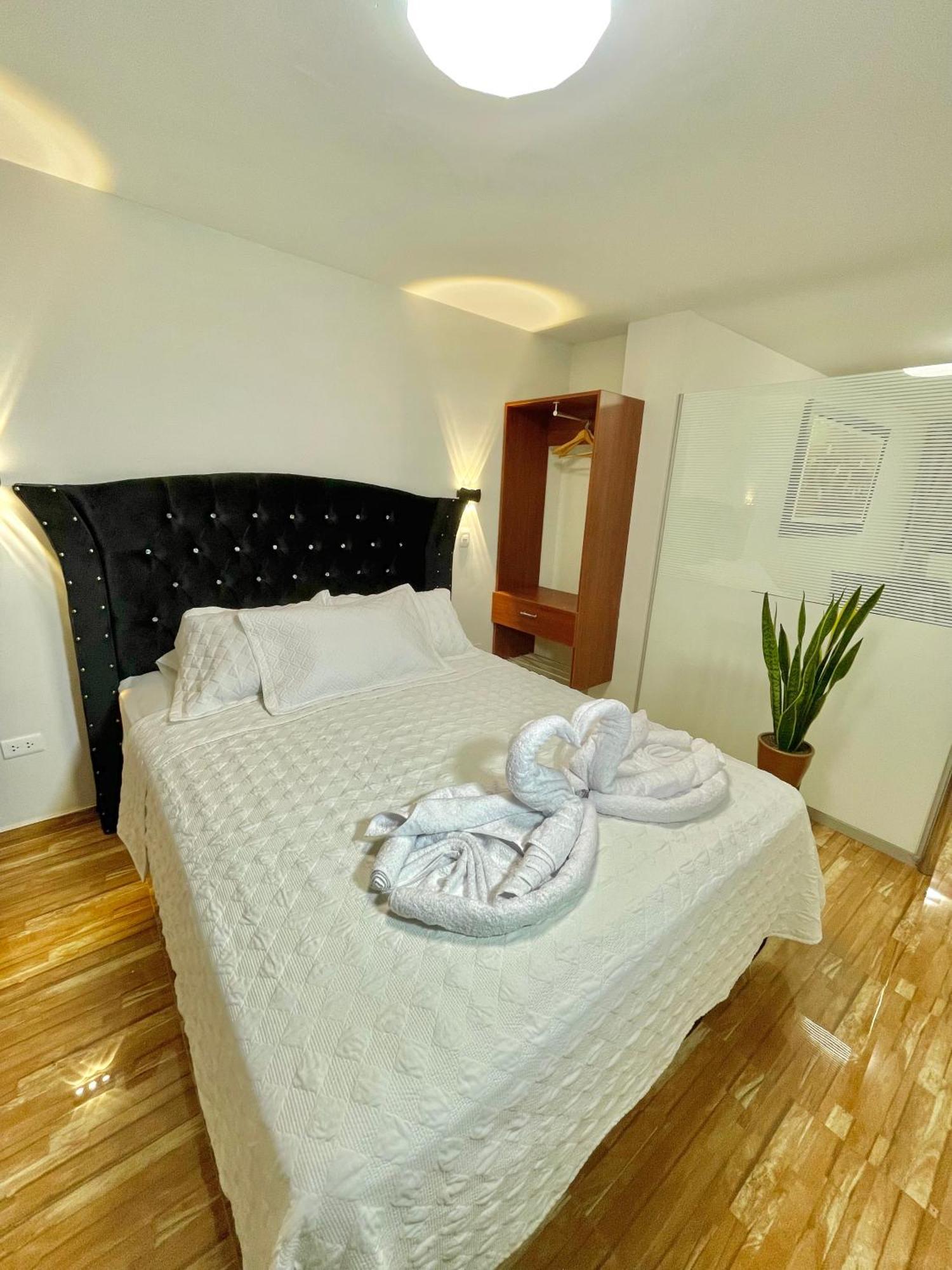 Jultom Inn Hotel & Suites トルヒーリョ エクステリア 写真