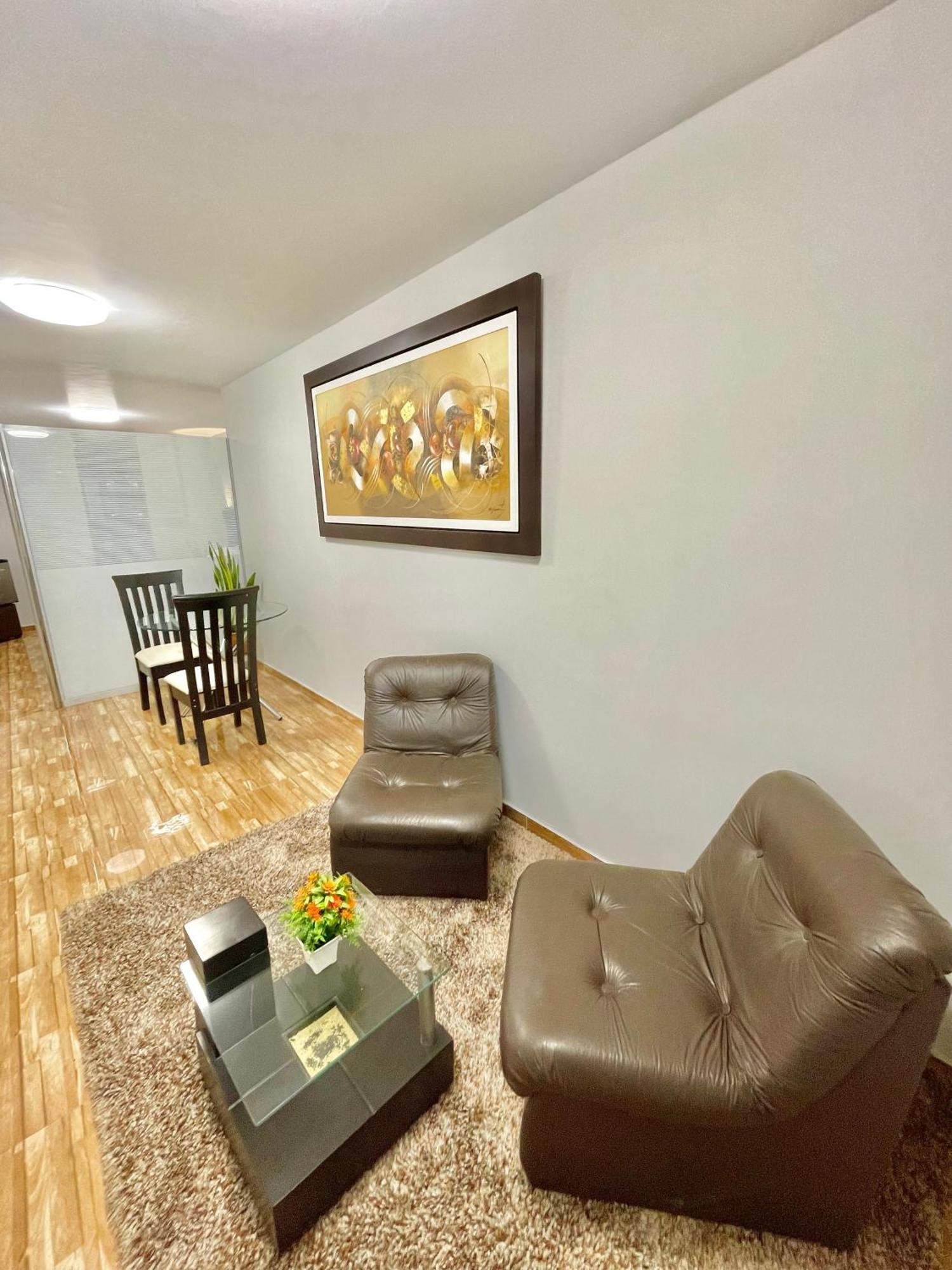 Jultom Inn Hotel & Suites トルヒーリョ エクステリア 写真