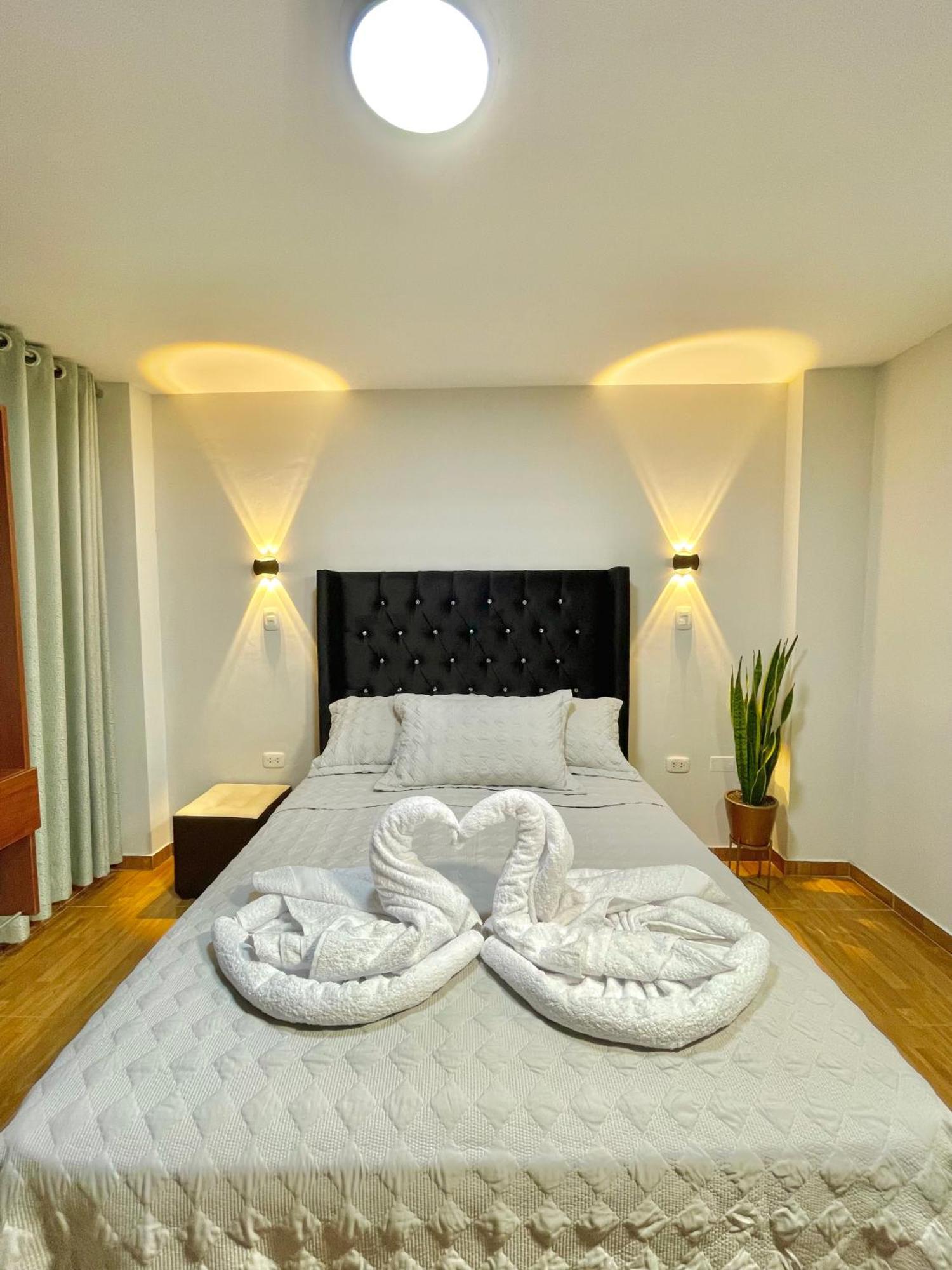 Jultom Inn Hotel & Suites トルヒーリョ エクステリア 写真